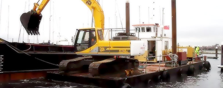 JML60 Deck Barge during dredging